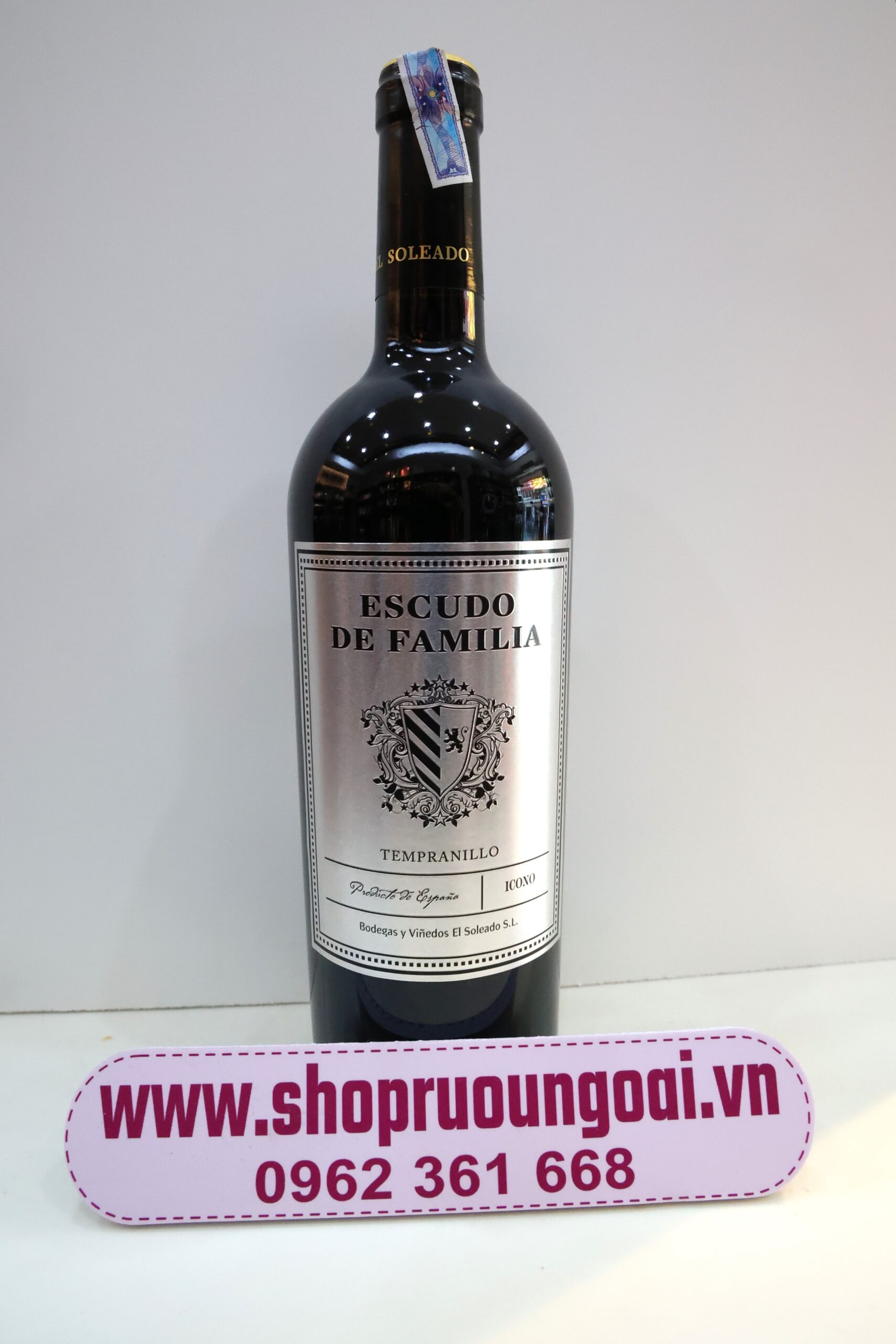 Rượu vang Escudo De Familia