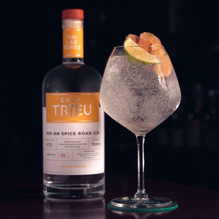 rượu Lady Trieu Hoi An Spice Road Gin