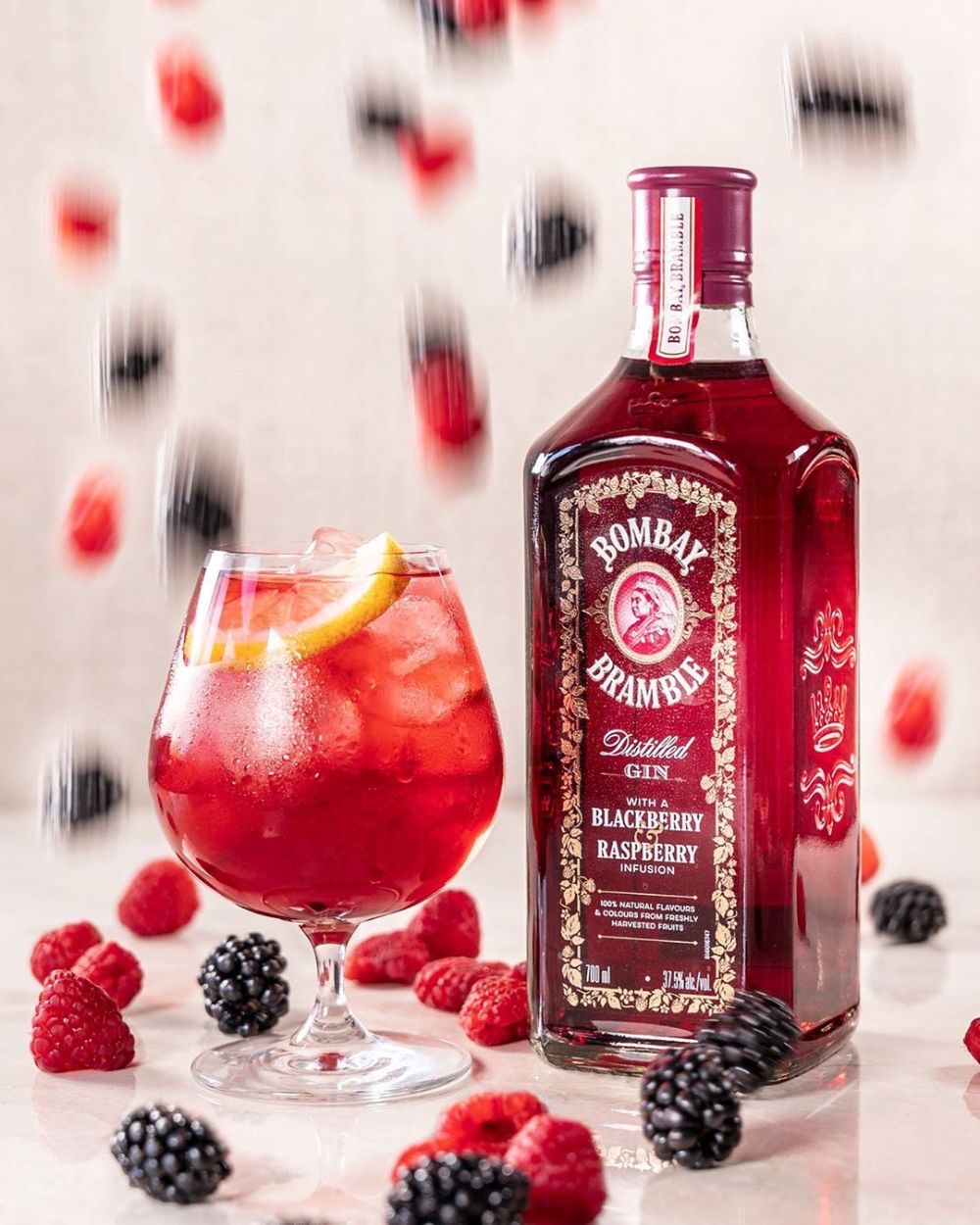 rượu Gin Bombay Salpphire Bramble