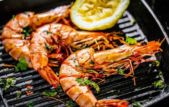 Cách chọn rượu vang trắng cho tiệc nướng